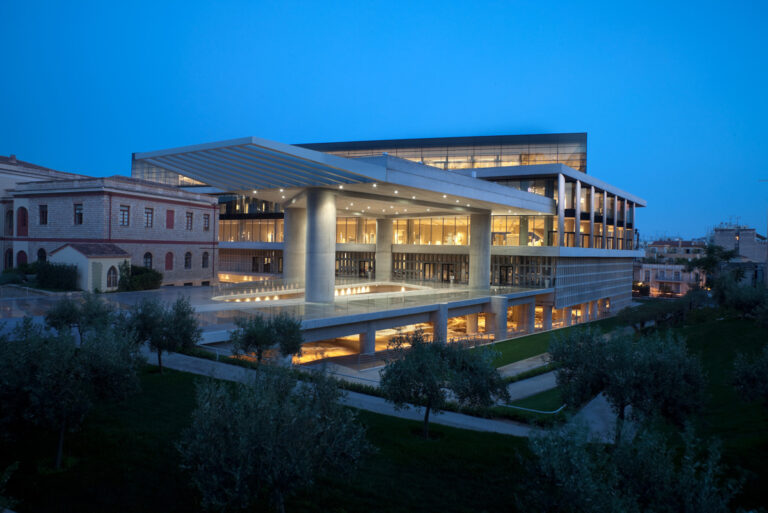 090630 NAM 7905e 768x513